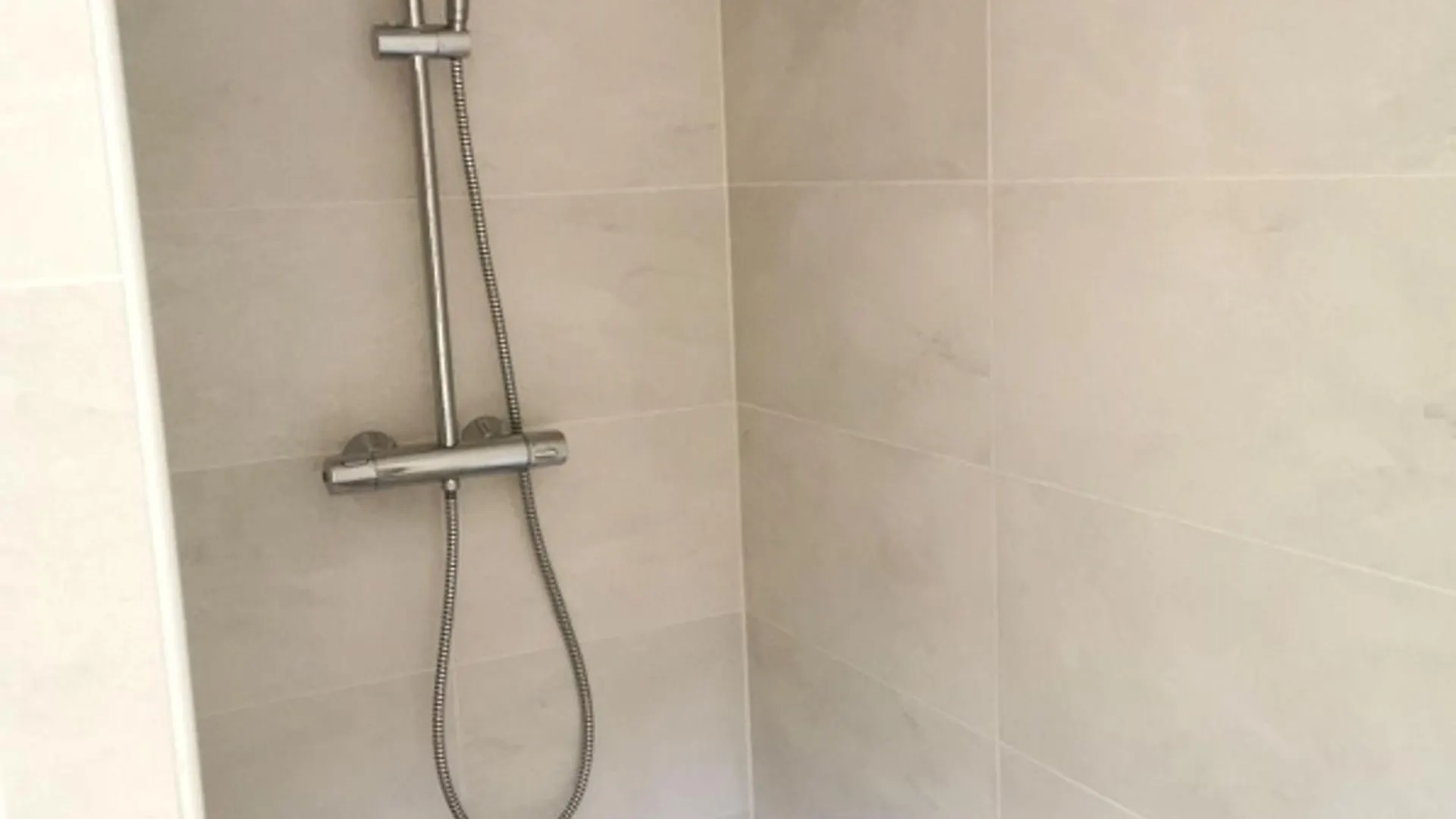 Hébergement de vacances Gîte Thiel-sur-Acolin, 3 pièces, 4 personnes - FR-1-489-338