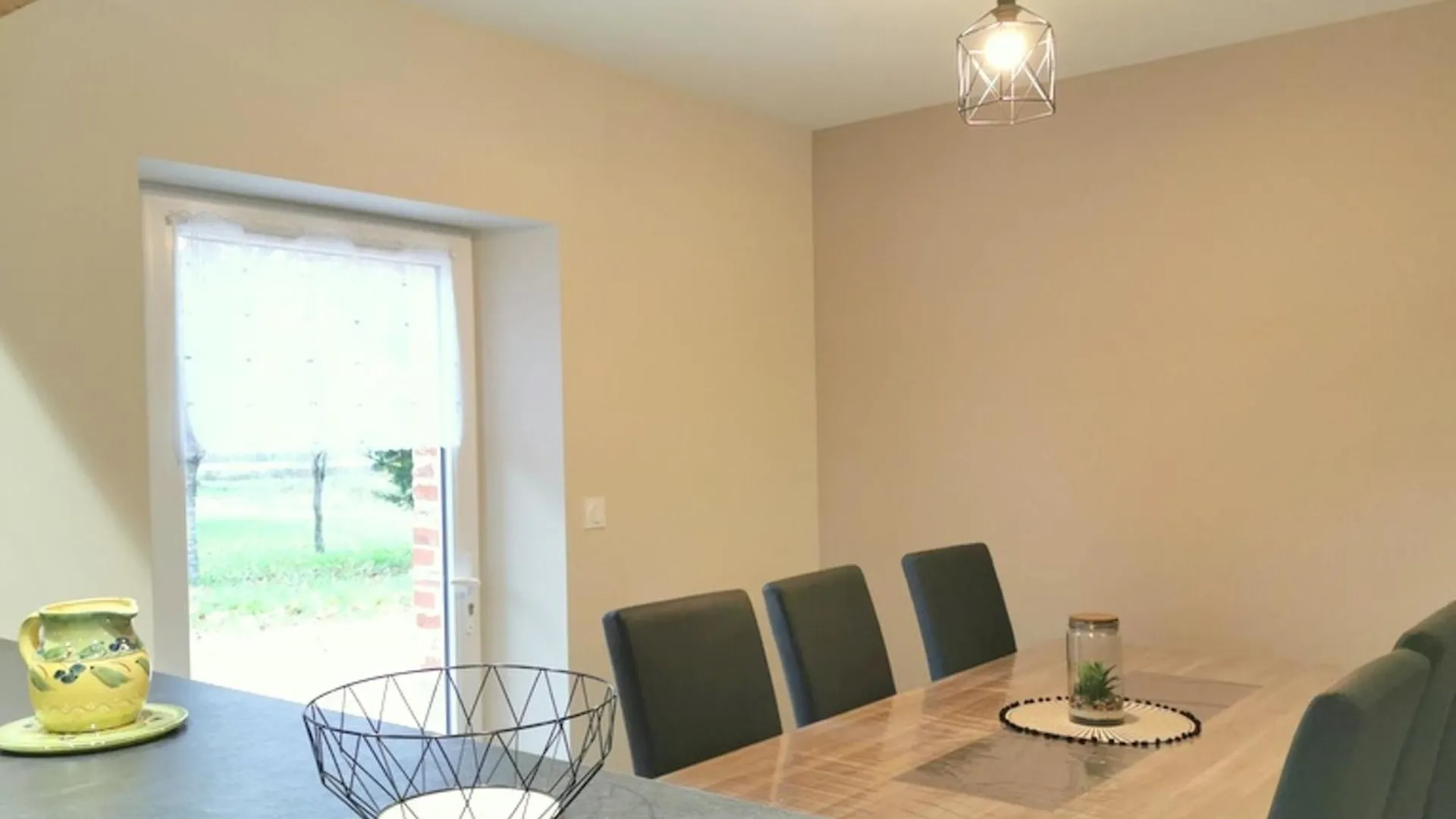 Gîte Thiel-sur-Acolin, 3 pièces, 4 personnes - FR-1-489-338